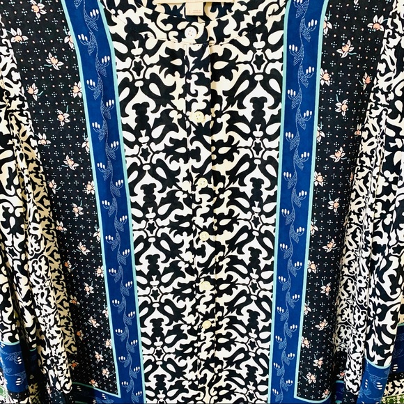 Ann Taylor Loft Navy Floral Boho Blouse/Top - Size Small - Picture 4 of 9